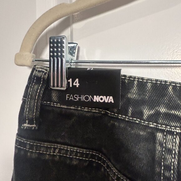FASHION NOVA LILY HIGH RISE CARGO JEANS-unworn - Picture 6 of 10